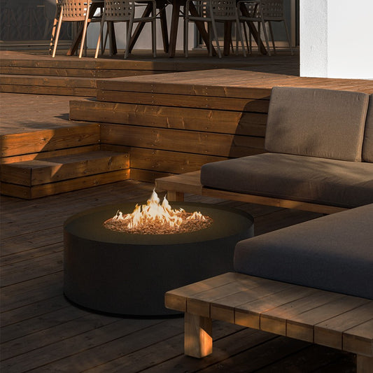 Planika Galio Star Black – Rund utendørs gasspeis i sort stål